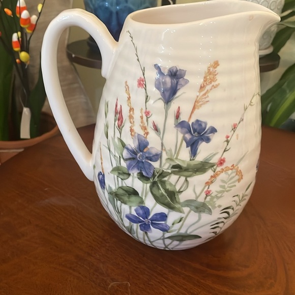 Pier One Pitcher - Picture 2 of 4